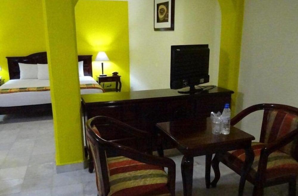 Hotel Madan Cardenas Εξωτερικό φωτογραφία